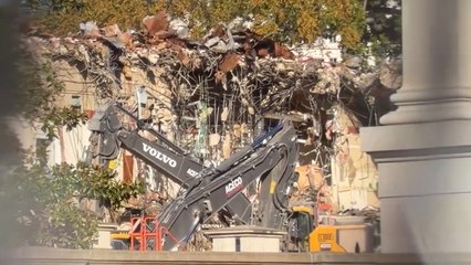 Beyaz Saray'da yıkım devam ediyor