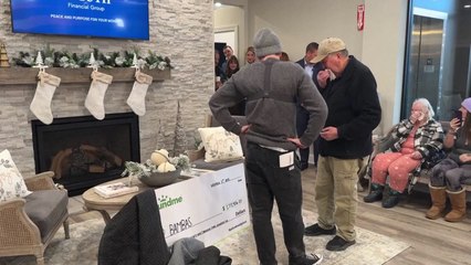 떠난 아내 병원 빛 때문에...88세 마트 계산원 울린 기적 / YTN