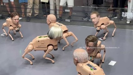 일론 머스크 얼굴 달린 로봇 개, 전시회에 출현 / YTN