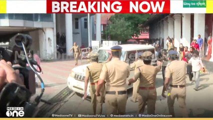 കേസിന്റെ ചിത്രത്തിലെ ഇല്ലാതിരുന്ന ദിലീപ് കുടുങ്ങിയത് ആ ഒരു പരാതിയോട് കൂടി