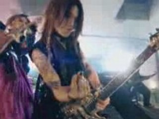 miyavi -Hi no hikari sae todokanai kono basho de feat SUGIZO