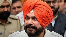 राजनीति में Navjot Singh Sidhu की वापसी के संकेत!