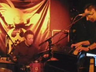 Les mythomanes still loving you