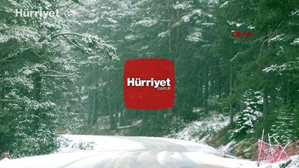 Kartalkaya pistler beyaza büründü, kar kalınlığı 10 santime ulaştı