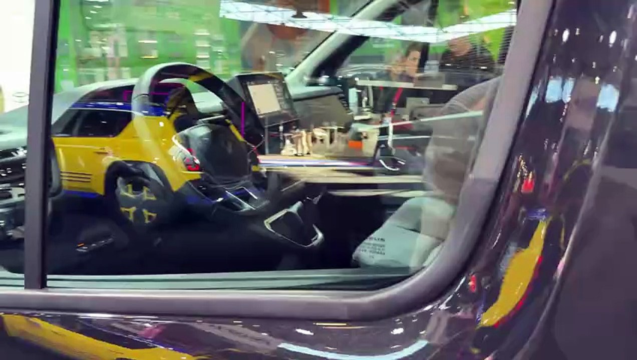 Renault Trafic E-Tech Electric (2026) – Interior & Exterior  Solutrans 2025 Lyon