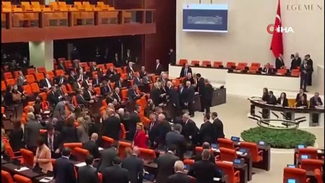 TBMM Başkanı Kurtulmuş: Milli, katılımcı, demokratik, kuşatıcı, yeni ve sivil bir anayasanın yapılması 28. Dönem Meclisi’nin önemli sorumluluklarından birisidir