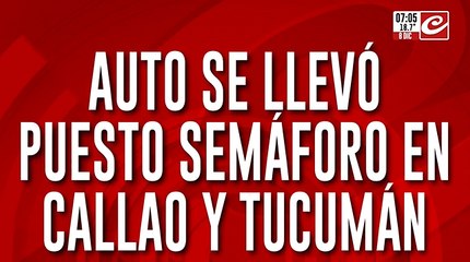 Accidente en el centro porteño: manejaba borracho y se llevó puesto un semáforo