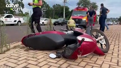 Acidente na rua Jorge Lacerda em Cascavel deixa homem ferido