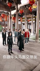 Chica fue despreciada por todos por casarse con un tonto, pero él es un poderoso comandante Dragón