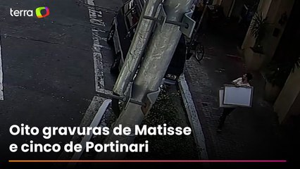 Câmeras flagram suspeitos carregando obras roubadas da Biblioteca Mário de Andrade, em São Paulo