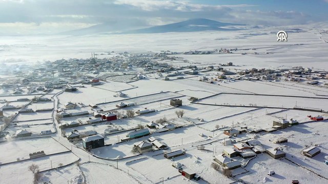 Kars beyaza büründü: Kar manzaraları havadan görüntülendi