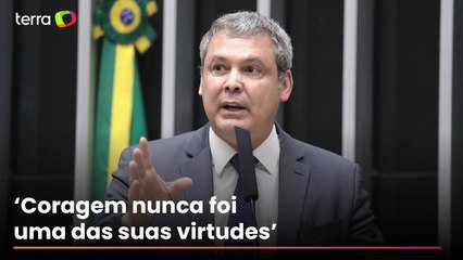 Líder do PT chama Flávio Bolsonaro de ‘piada’ após fala sobre ‘preço’ para desistir de candidatura