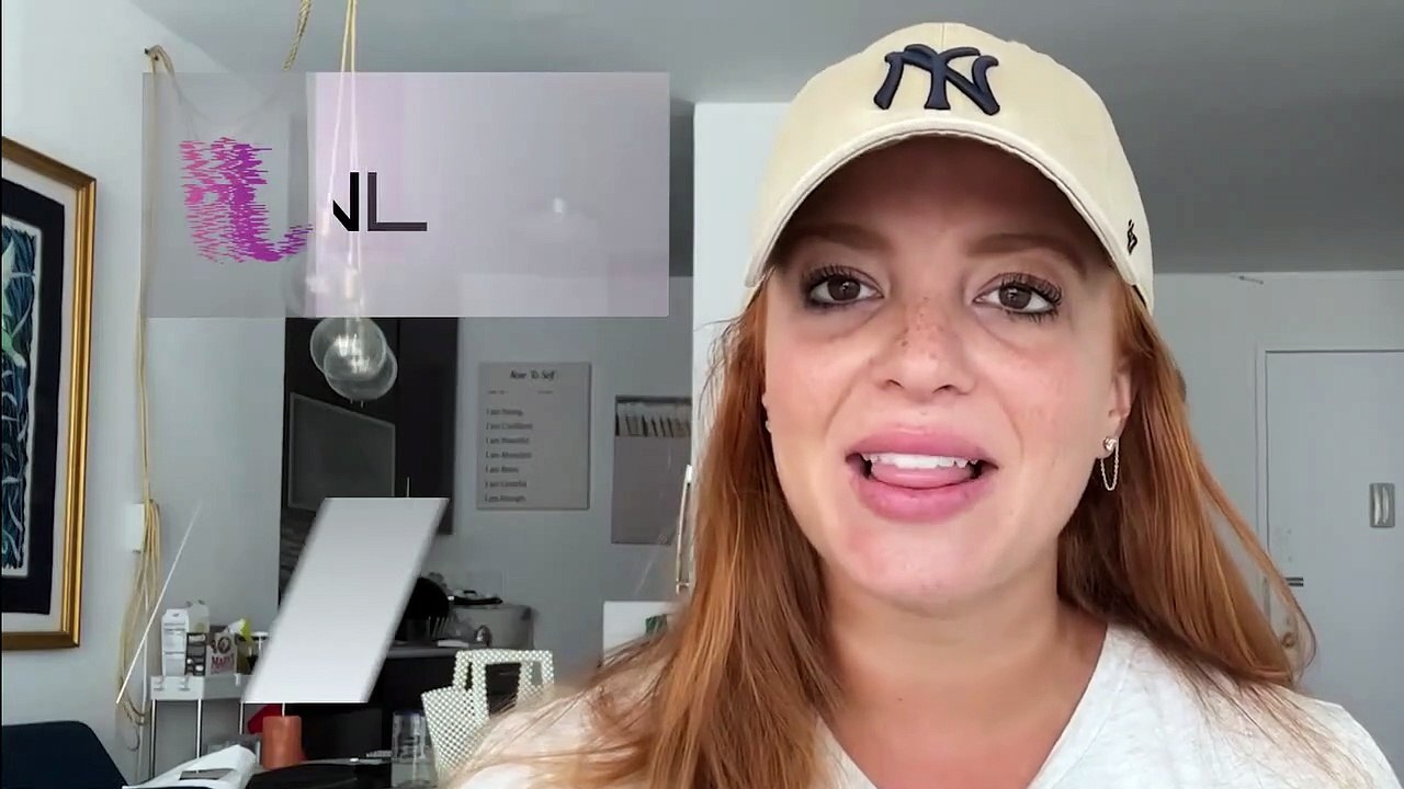 Khloe Kardashian Is Sexier Than Ever In Blue Bikini As She Poses By Pool