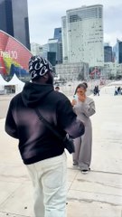 Elle a dragué un mec dans la rue, mais ça se passe mal