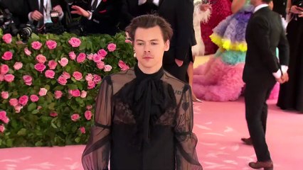 Harry Styles Sings His Ex Taylor Swift’s Song In Concert To A Fan