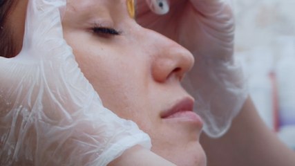 लड़कियों के चेहरे पर क्यों आ रहीं 'दाढ़ी-मूंछ'?