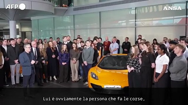 F1, primo ministro Regno Unito visita centro McLaren dopo vittoria di Lando Norris