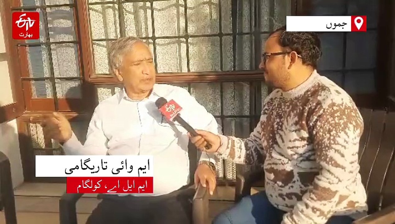 ’مذہب کے نام پر داخلوں کے بجائے بے روزگاری پر تحریک چلائیں‘
