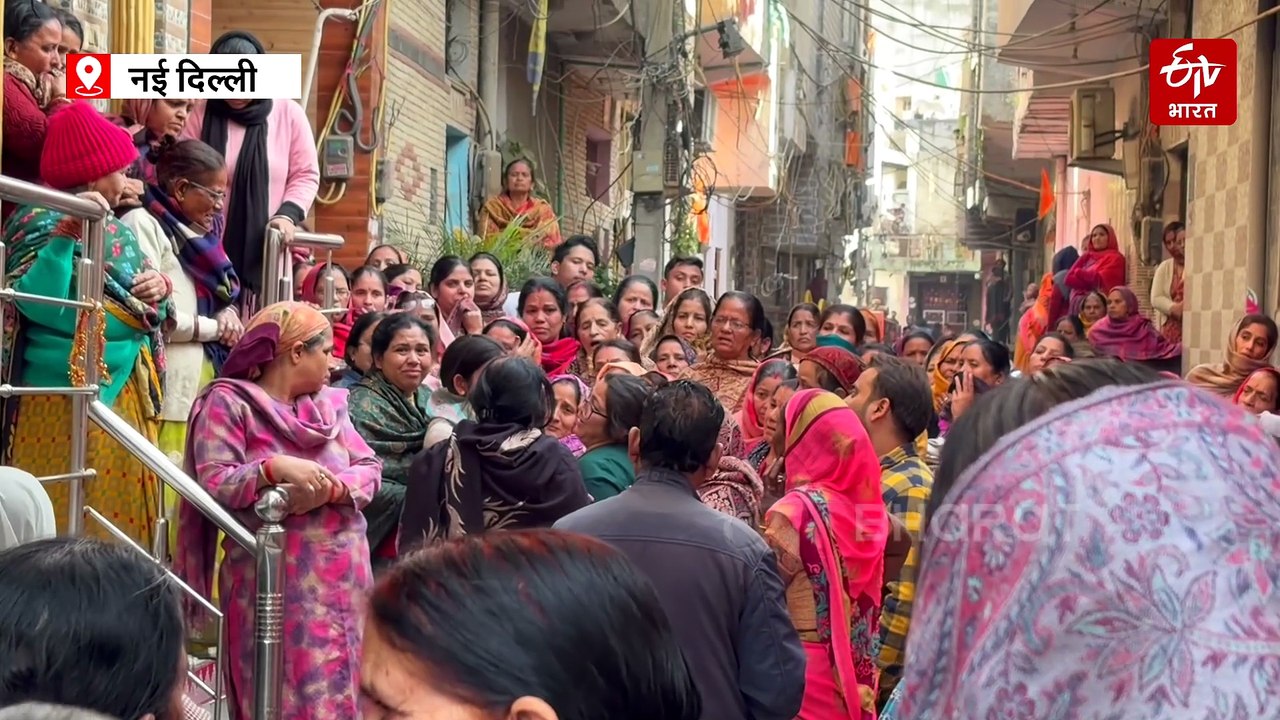 एक ही परिवार के 4 सदस्यों के शव पहुंचे तो रो पड़ा पूरा मोहल्ला, गम और गुस्से का माहौल