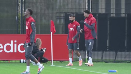Salah se entrena con el Liverpool a pesar de su enfrentamiento con el club