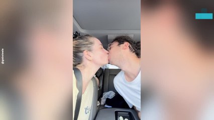 Four-year-old Hilariously Tells Parents to Stop Kissing in the Car