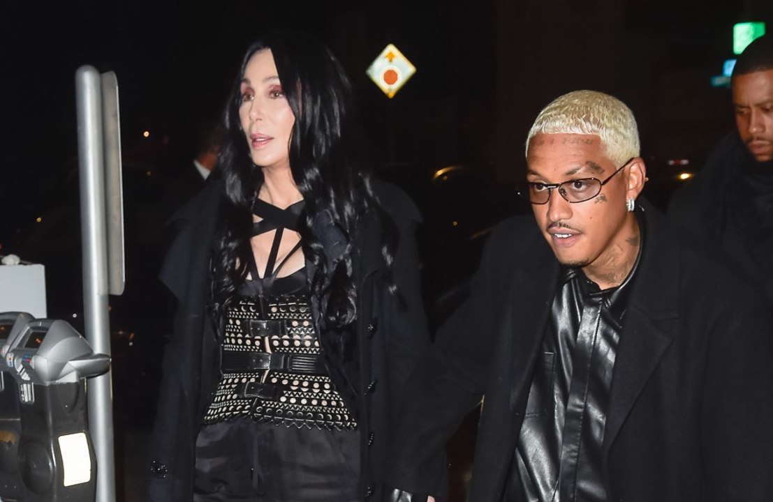 Cher soll Hochzeit mit Toyboy zu ihrem 80. Geburtstag planen