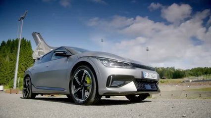 Fifth Gear S30 EP2 - Europas längste Straße [Deutsche Untertitel] | Full Episode