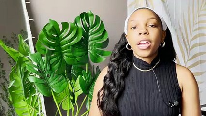 Gigi Hadid Says She’ll Donate All Her Paris Fashion Week Earnings To Ukraine & Palestine Relief Efforts