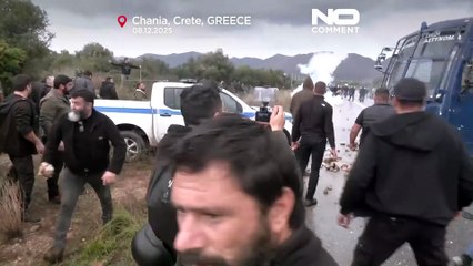 Συγκρούσεις αγροτών με την αστυνομία στην Ελλάδα σε διαμαρτυρίες για καθυστερήσεις επιδοτήσεων