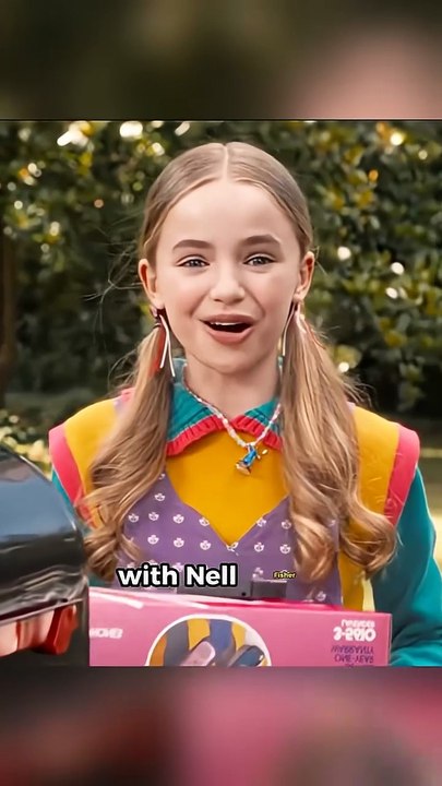 Why did the Duff brothers replace Holly with Nell Fisher-#strangerthings #strangerthings5 #celebrity