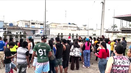 Mueren 13 presos en una cárcel de Ecuador marcada por matanzas recientes