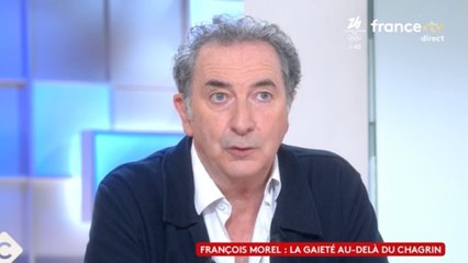 “J’essaie d’être sincère, c’est tout” : François Morel revient, très ému, sur les hommages bouleversants adressés à son épouse disparue