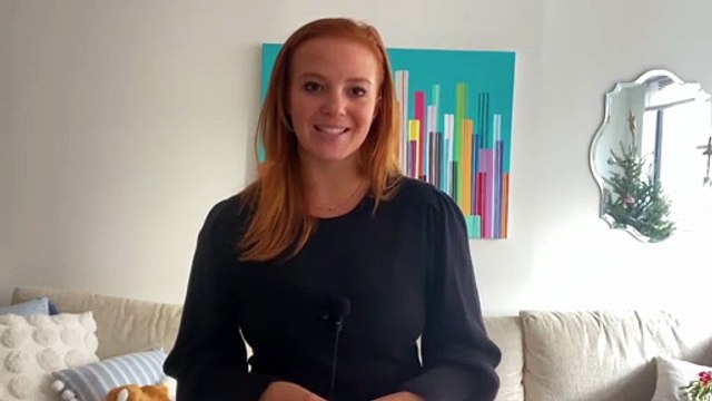 Kim Kardashian Thanks Kanye West As She Accepts Fashion Icon Awards