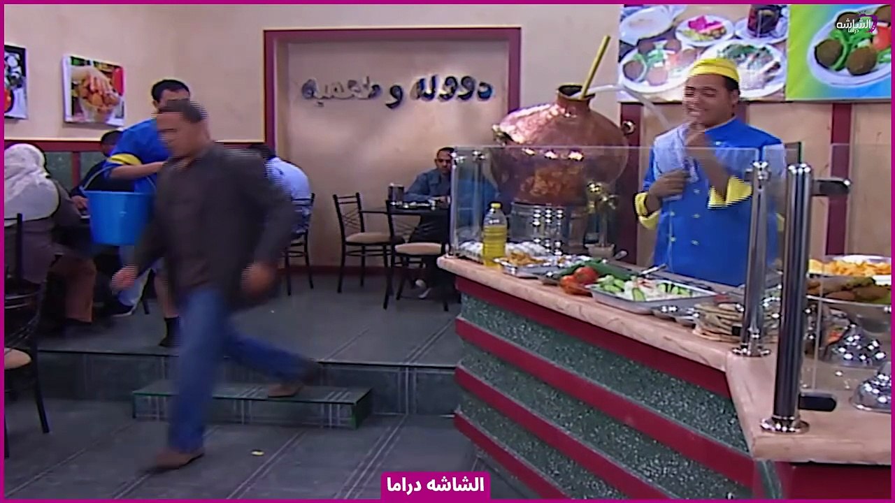 راجل وست ستات😂حرب الميه