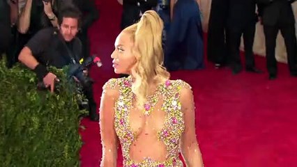 Khloe Kardashian & Tristan Thompson Have Awkward Run-In At Beyonce’s 41st Birthday Party