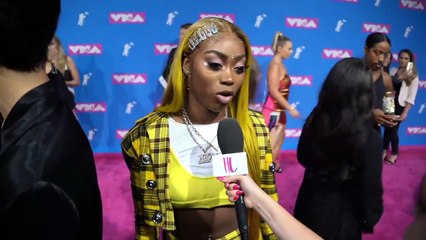 Logan Paul Disses KSI & Jake Paul Has Herpes According To Deji | Hollywoodlife