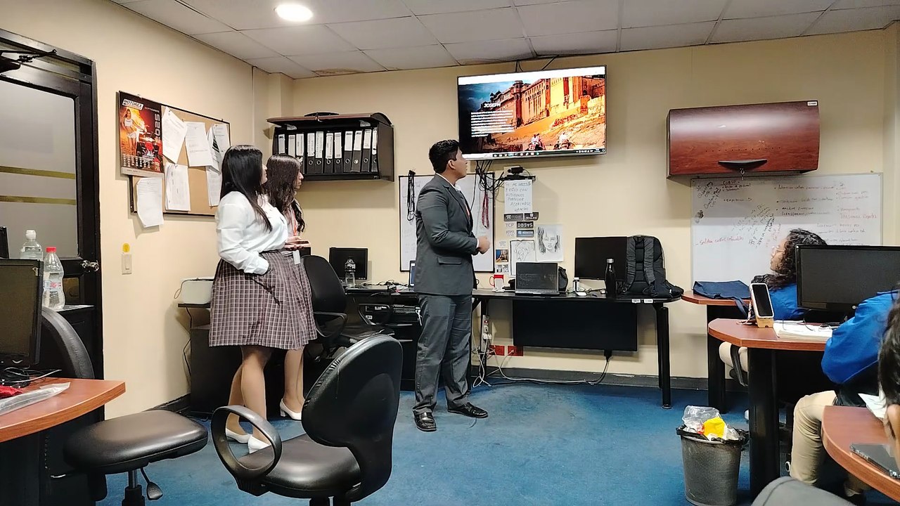 Ivy, Adriana y Joseph