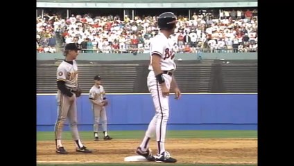 Bobby Bonilla catches final out, Pirates win Game 5 (1991 NLCS)