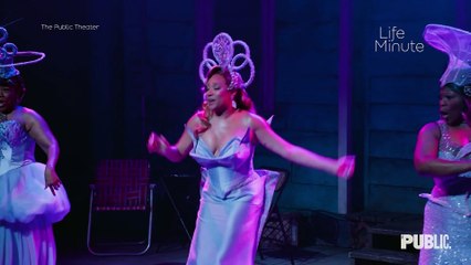 Sheléa Spreads Holiday Magic with New Christmas Single