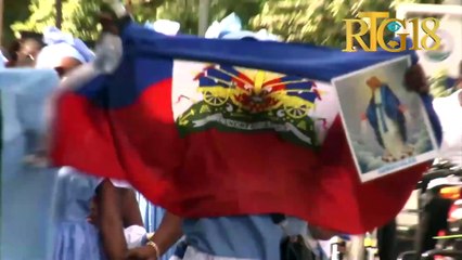 Sosyete gro van tanpét òganize yon mach pou lapè nan lari Delmas