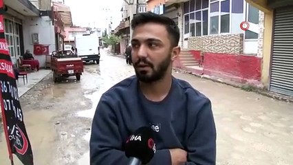 Adana'da çöken yola ilginç çözüm bulundu! Görenler gözlerine inanamadı