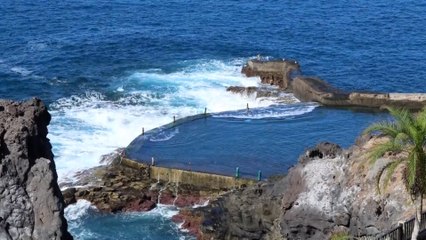 Cuatro fallecidos y un desaparecido tras acceder a una piscina natural de Tenerife que se cerró por el oleaje