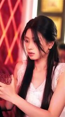 When she was embarrassed, 18-year-old Jiang Wu was driven to a dead end by her father's creditors, and when she was embarrassed, he appeared and took her home, but when she poured out all her sincerity, she exchanged a word of indifference, forgetting me,