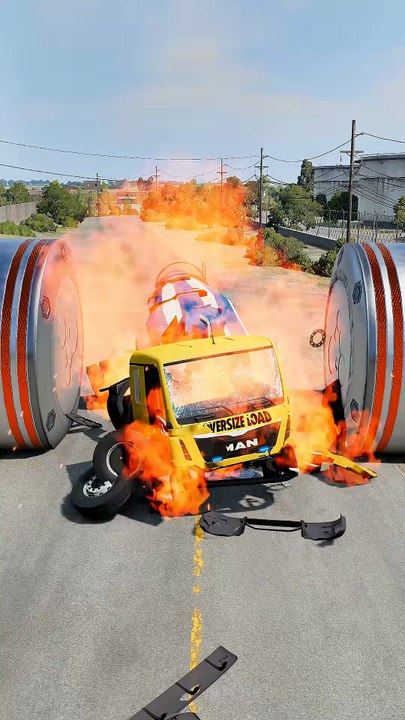 Realistic BeamNG Drive car crash physics. Watch in
