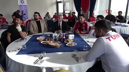 Erzurum Teknik Üniversitesi, ÜNİLİG Türkiye şampiyonluğunu kutladı