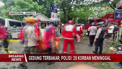 Dramatis! Evakuasi Korban Terjebak Kebakaran Gedung Terra Drone Kemayoran Jakpus Pakai Tangga