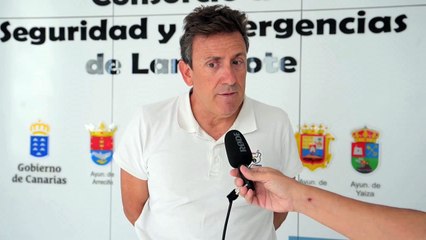 Muere uno de los dos pescadores arrastrados por un golpe de mar en la costa de Lanzarote