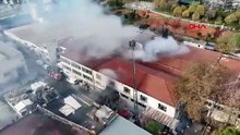 İstanbul'da tekstil fabrikası alevlere teslim oldu