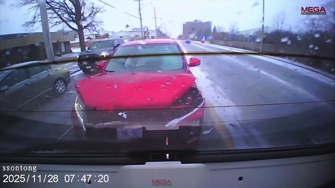 Dash Cam Owners USA & Canada Crash Compilation - Dec 9, 2025