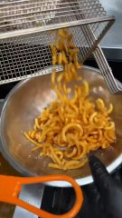 OG TRUFFLE FRIES from Cheesesteaks by Truffleist in Bryant Park’s Winter Village NYC! #DEVOURPOWER